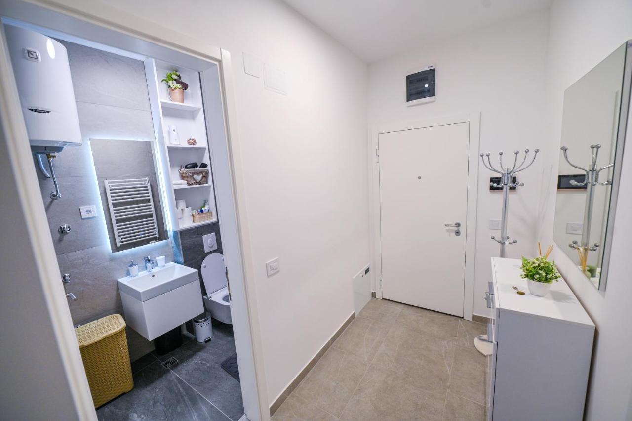 Apartman City Charm บันยาลูกา ภายนอก รูปภาพ