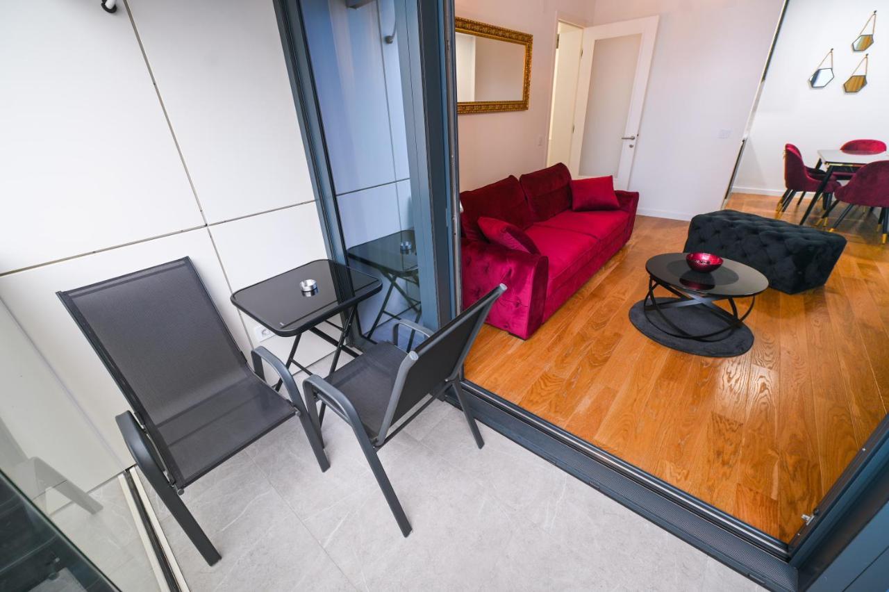Apartman City Charm บันยาลูกา ภายนอก รูปภาพ